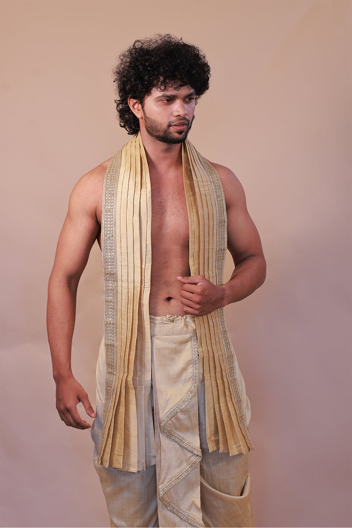 Traditional Gold Lace Shawl & Kaccha Pant Set – Exclusive Ethnic Wear