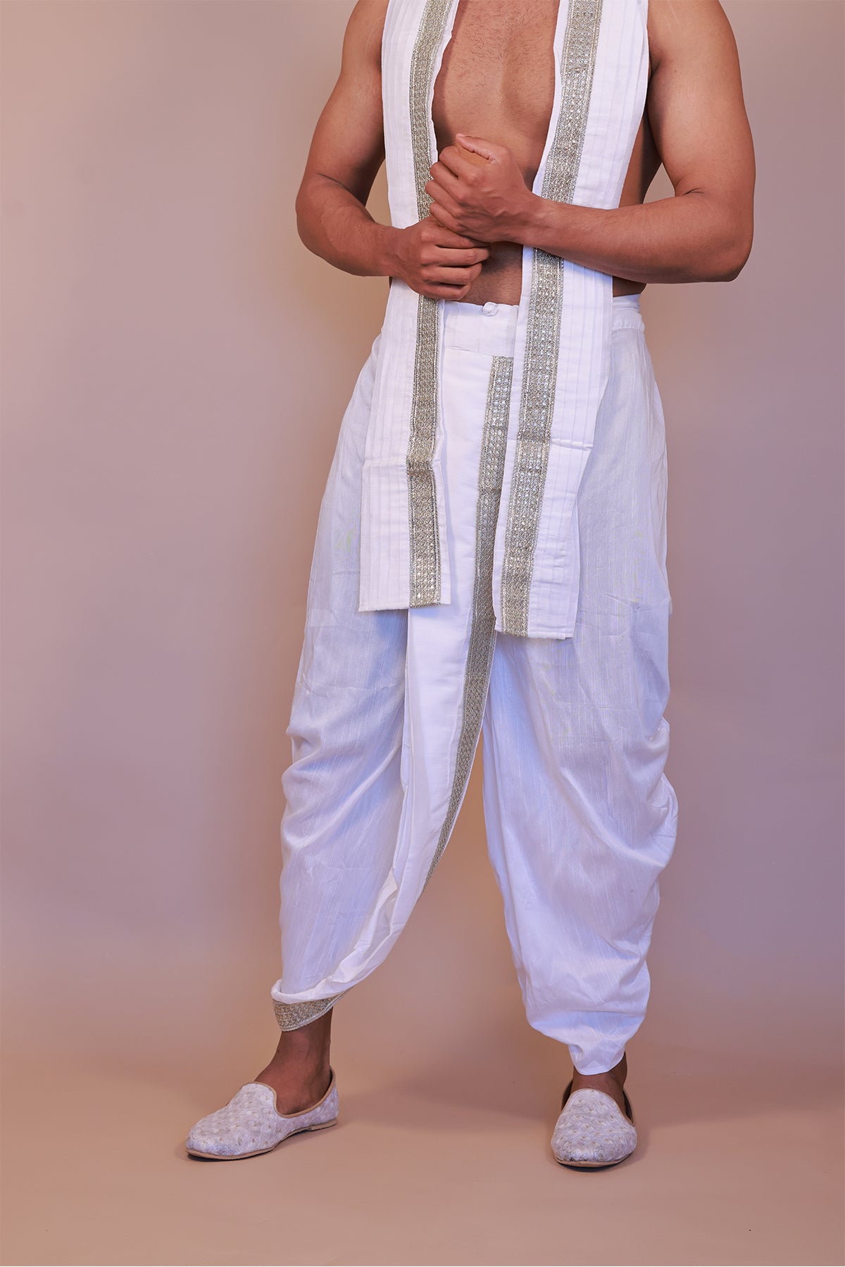 Traditional White Lace Shawl & Kaccha Pant Set – Exclusive Ethnic Wear