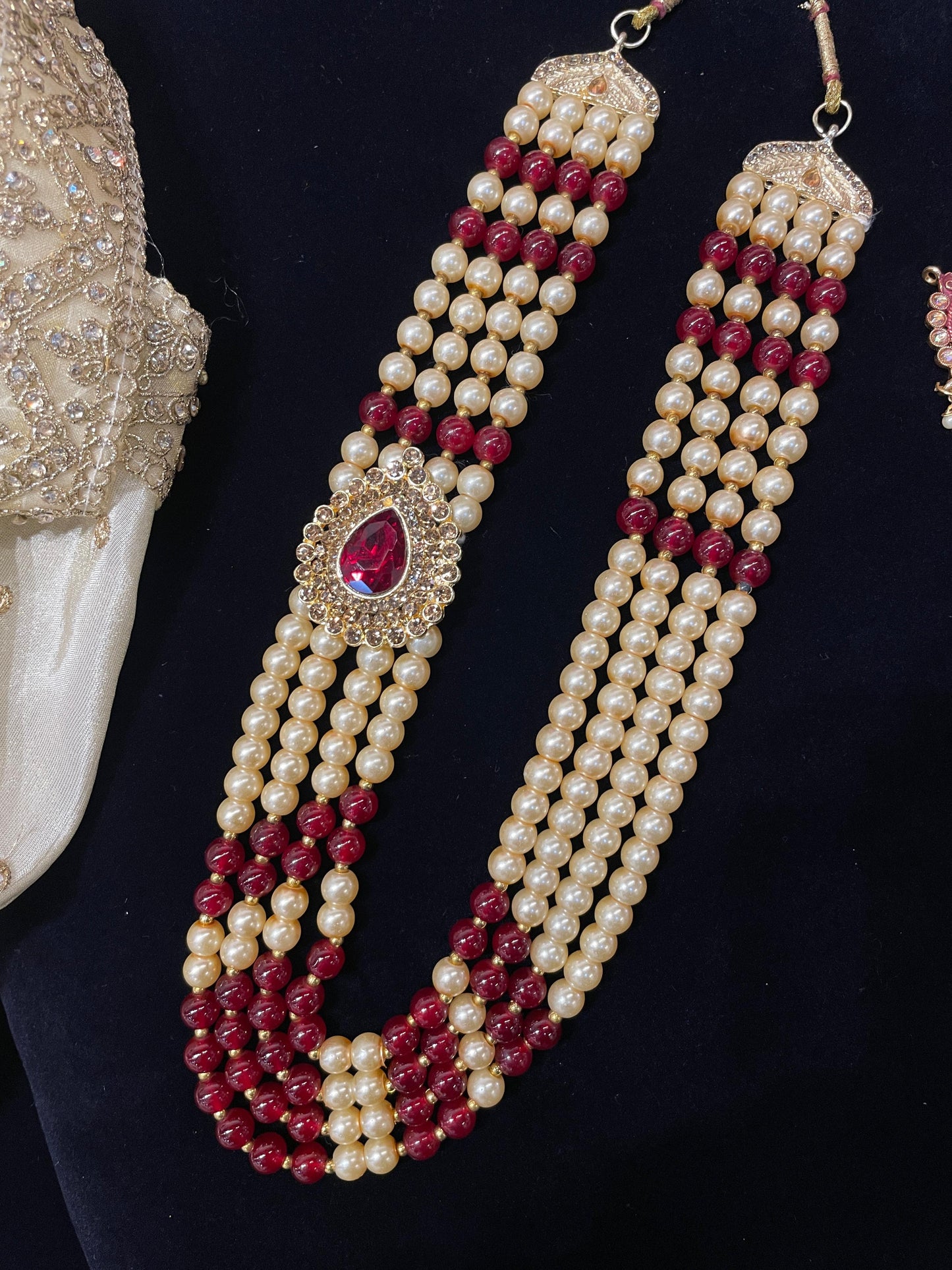 Sophisticated Cream and Maroon Pearl Mala – Perfect for Festive Occasions