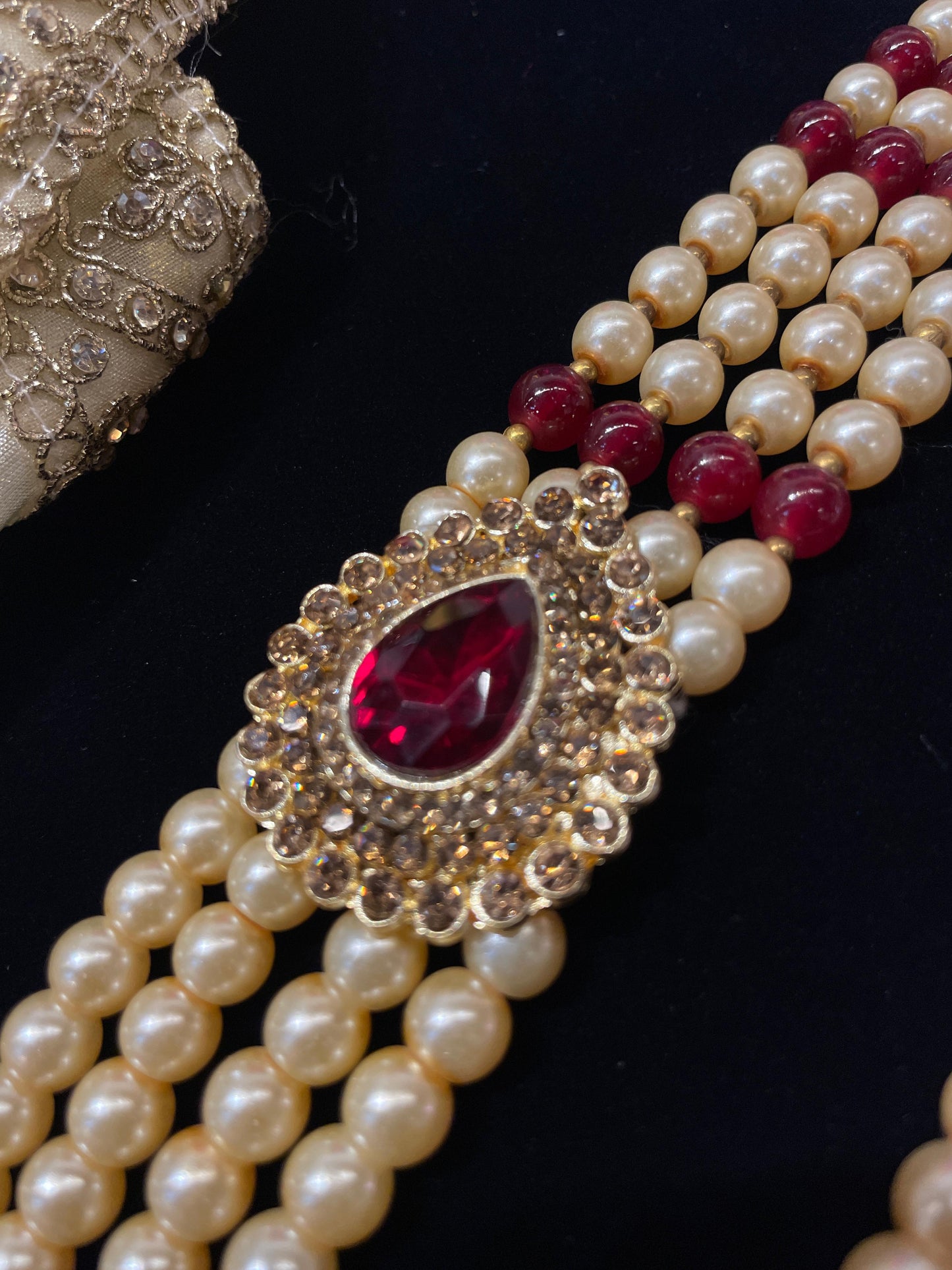Sophisticated Cream and Maroon Pearl Mala – Perfect for Festive Occasions