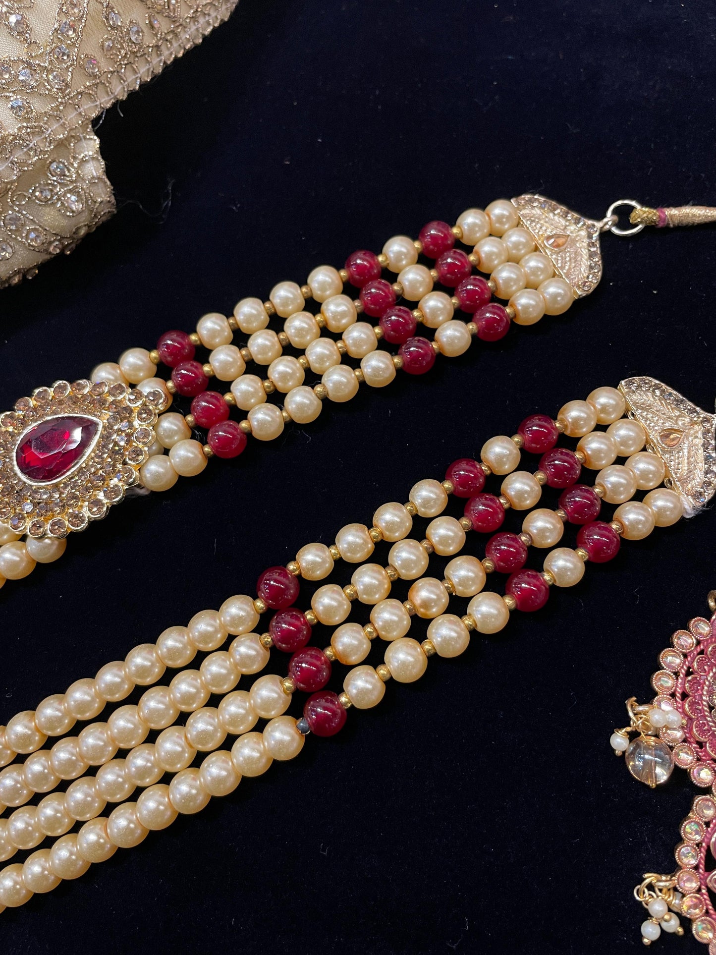 Sophisticated Cream and Maroon Pearl Mala – Perfect for Festive Occasions