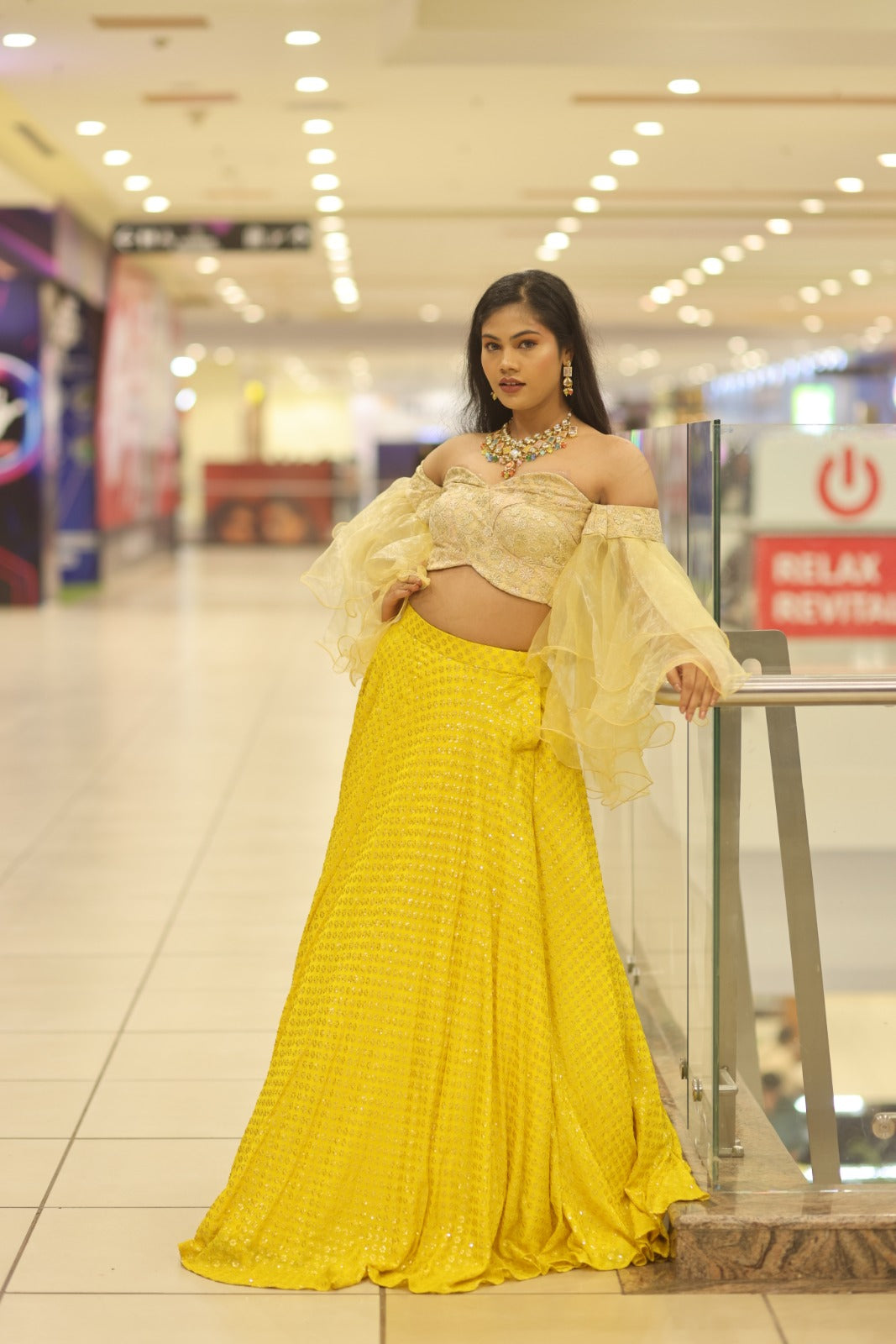 GOLD BLOUSE WITH RUFFLE SLEEVE