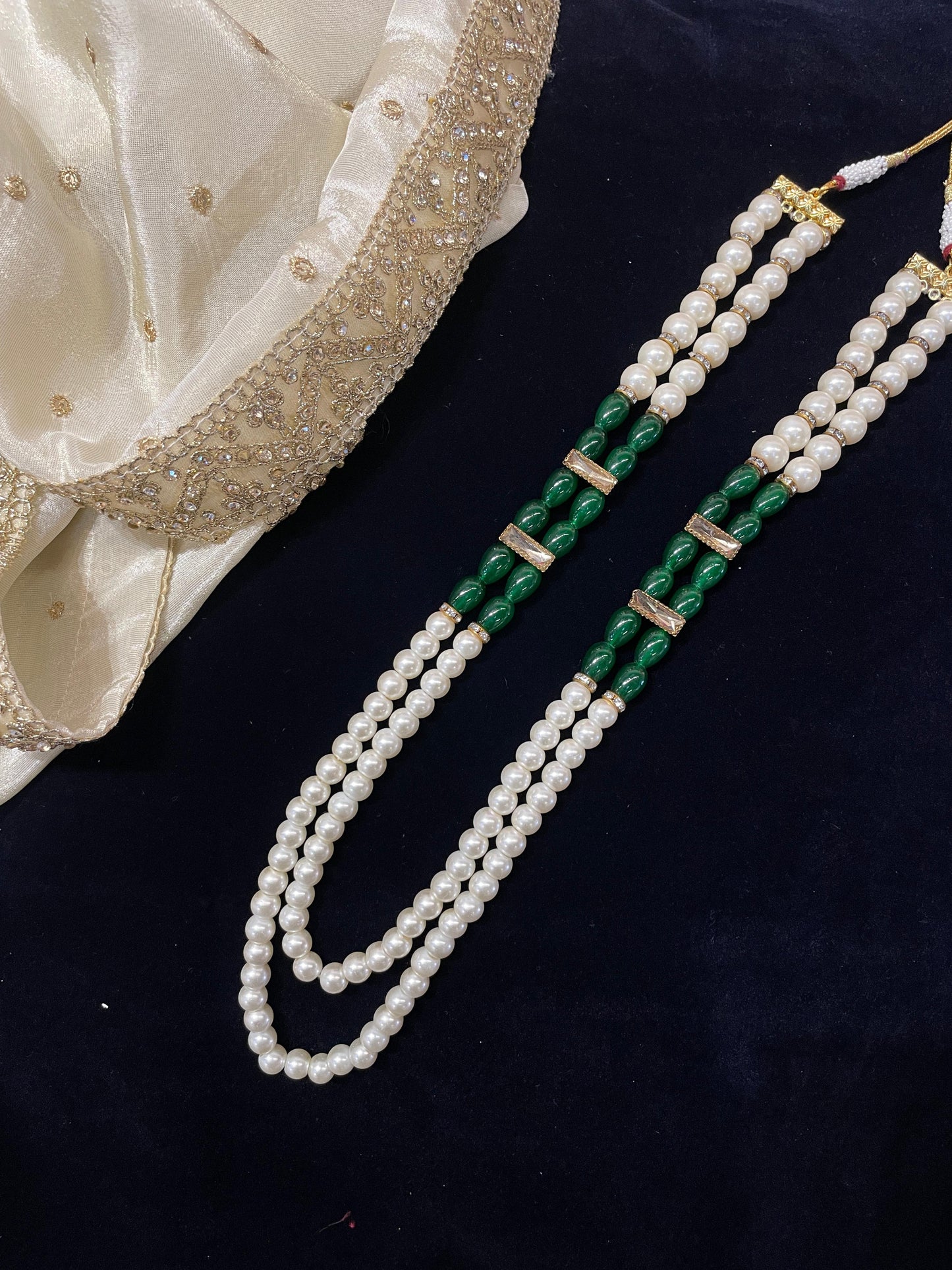 Vintage-Inspired White and Green Pearl Mala – Sophisticated Multi-Layer Necklace