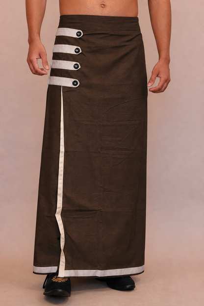 Easy Lungi in brown with cream trim